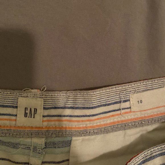 Gap Multi- Colour Striped Shorts - Picture 2 of 2